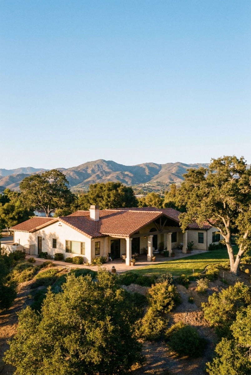 Escondido neighborhood, vineyards, and homes